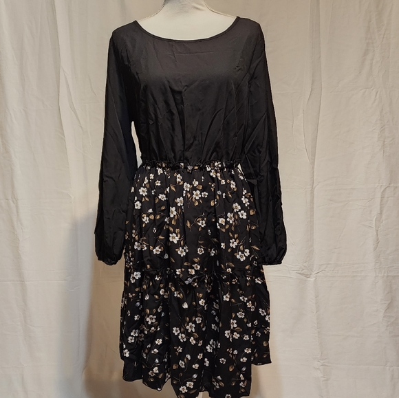 SHEIN Women's Floral Design Lantern Sleeve Ruffle Hem Dress NWOT - Picture 6 of 11